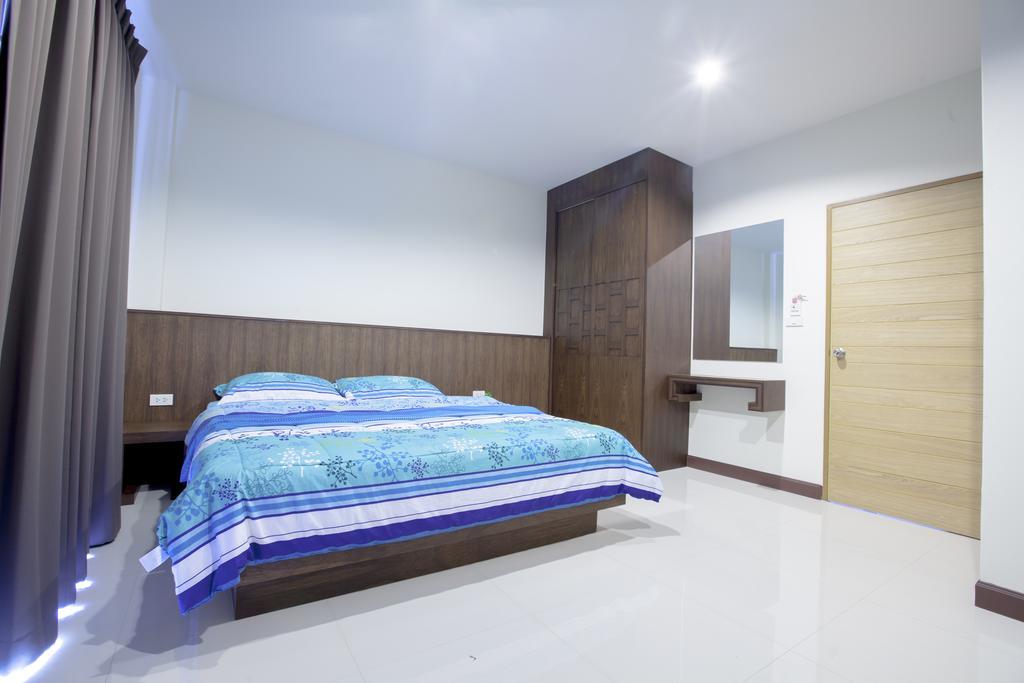 Ra Residence Phuket Csalong Szoba fotó